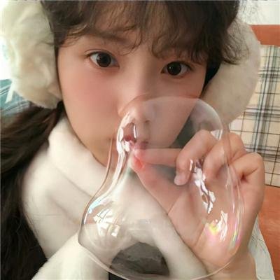 踮起脚尖靠近你